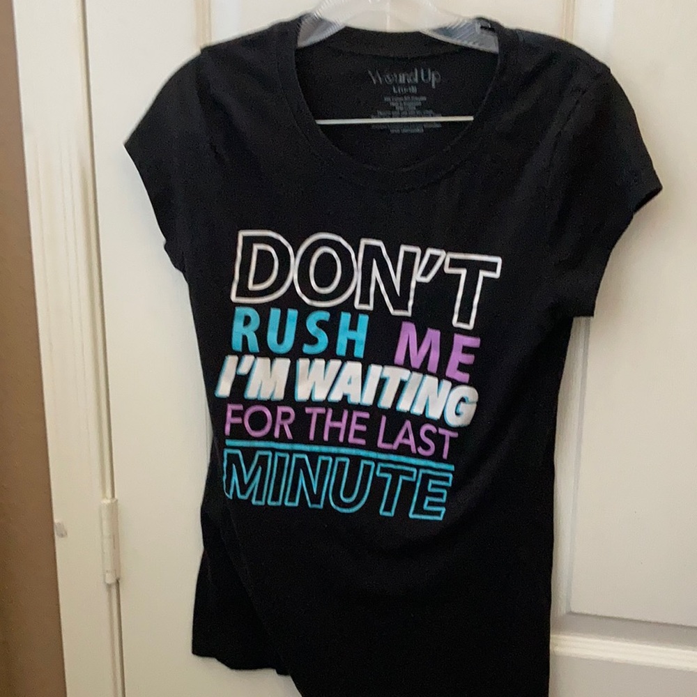 FINAL MARKDOWN Junior wound up don’t rush me tee large